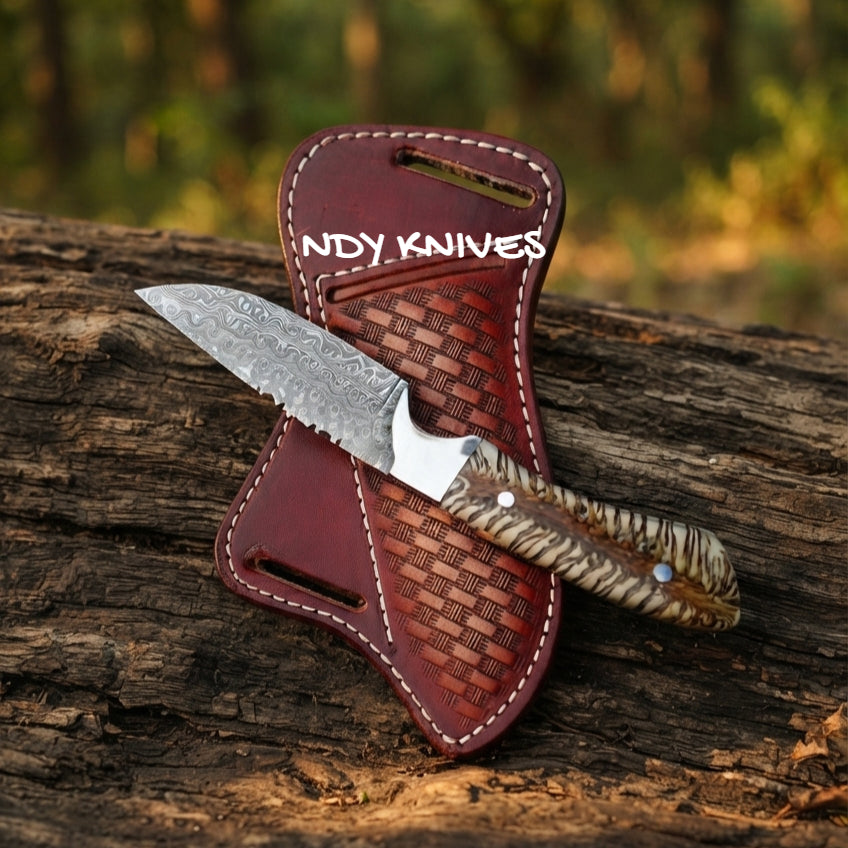 7.5" Damascus Steel Cowboy Knife – Fixed Blade Outdoor Tool with Pinecone Resin