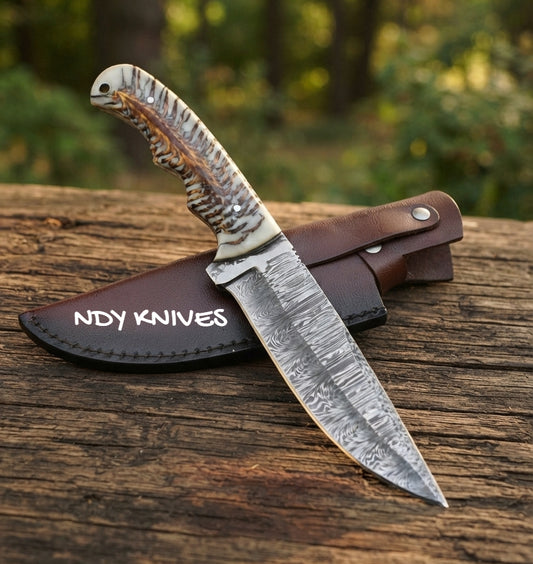 10" Damascus Steel Hunting Knife with Pinecone Resin Handle