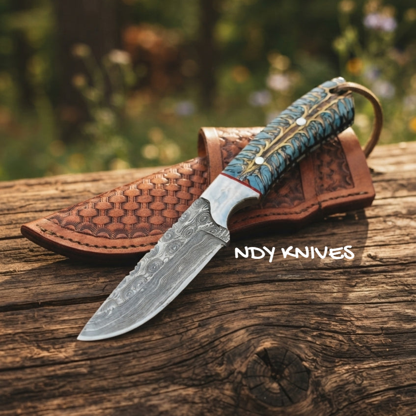 7.5" Damascus Steel Skinning Knife – Fixed Blade Skinner with Pinecone Resin Handle