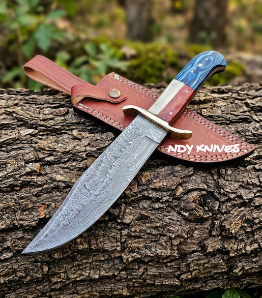 Hand-Forged Damascus Steel Bowie Knife – Full Tang "Texas Edition" Multi-Color Wood Handle & Leather Sheath