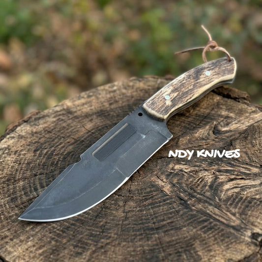 Acid Patina High Carbon Hunting Knife – Distressed Finish Fixed Blade with Authentic Antler Handle & Leather Sheath
